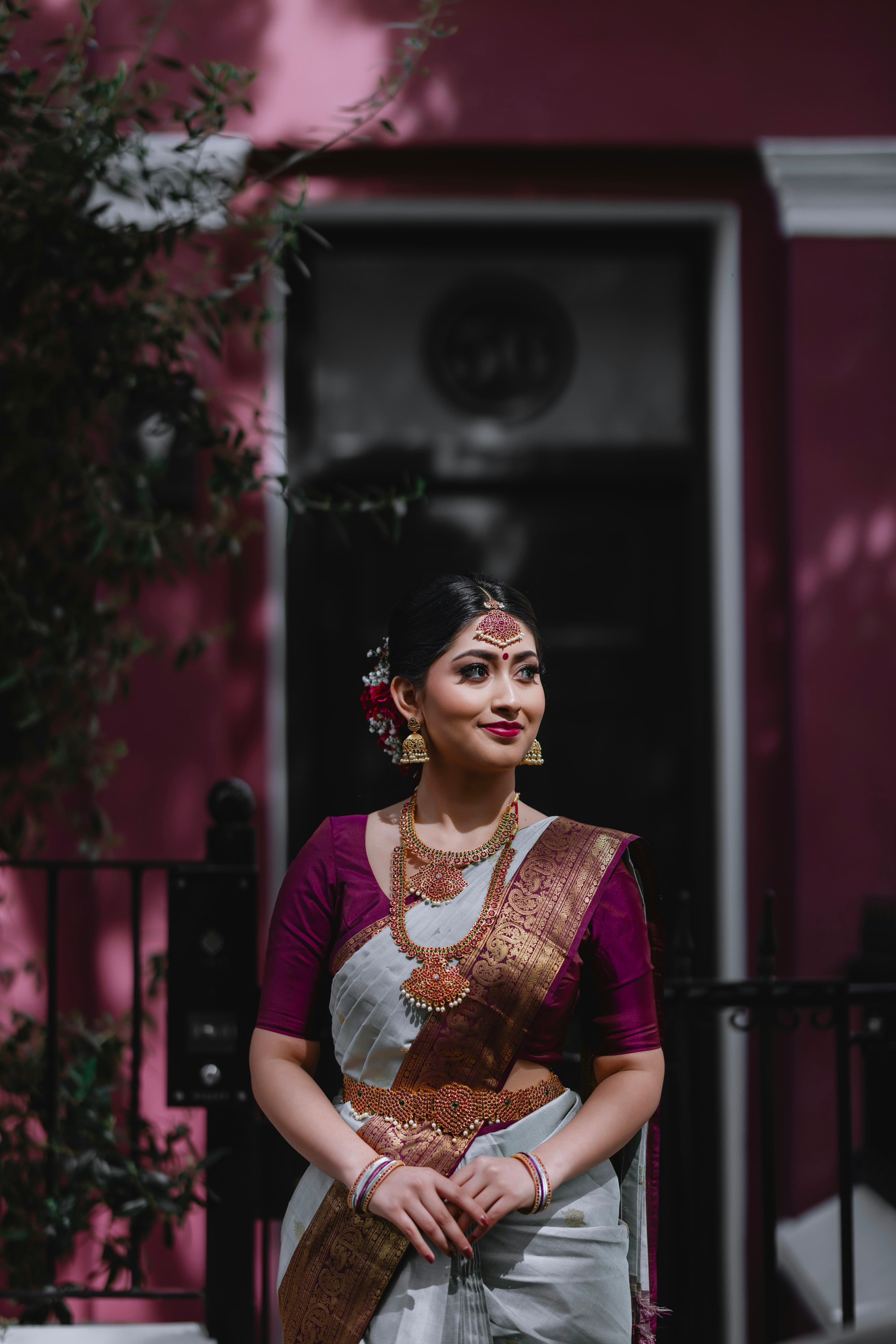 Meera Sharma - Indian female jewelry artisan
